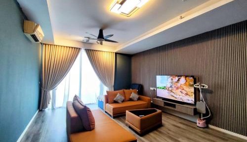 Four-Bedroom Holiday Home