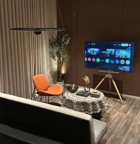 King Studio with Sofa Bed