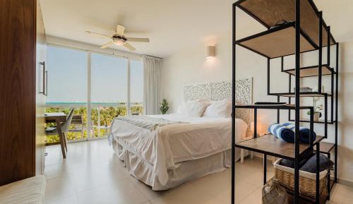 Studio Apartment with Sea View