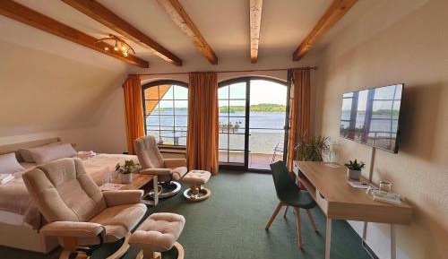 Double Room with Lake View