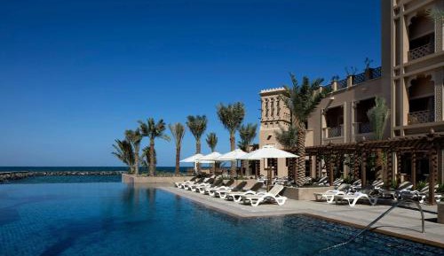 Sheraton Club King with Pool View and Lounge access