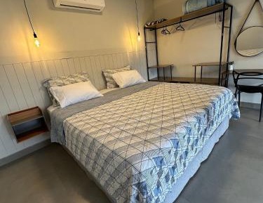 One-Bedroom Deluxe Apartment