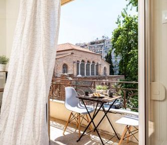 Five-Bedroom Apartment