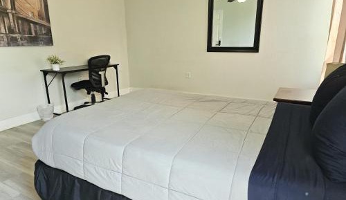 Single Room with Private Bathroom