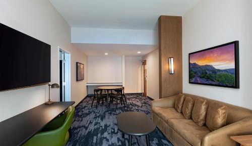 King Suite with Sofa Bed 