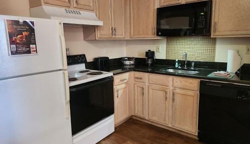 Deluxe King Room with Sofa Bed