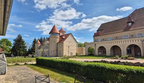 Apartment with Terrace