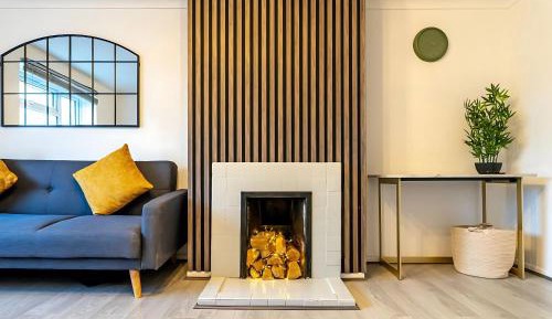 Three-Bedroom Standard Apartment