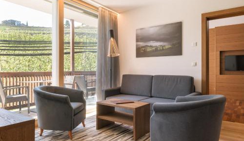 Two-Bedroom Apartment with Balcony and Terrace