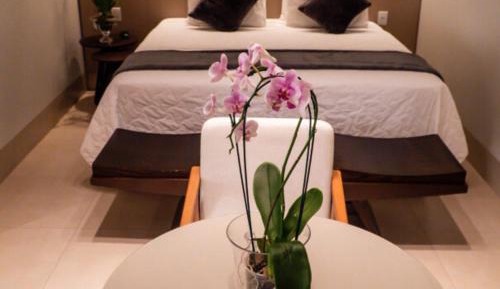 Deluxe Suite with Spa Bath