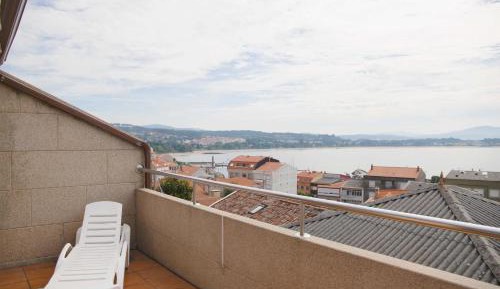 Two-Bedroom Apartment with Terrace and Sea View