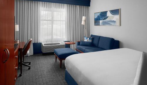 King Room with Sofa Bed