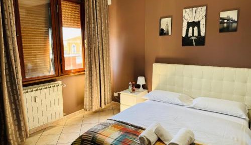 Queen Room with Shared Bathroom