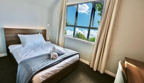 Deluxe Single Room