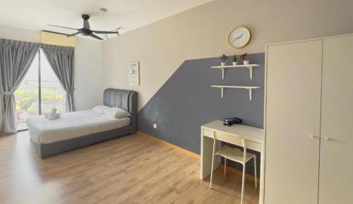 Five-Bedroom Premium Apartment