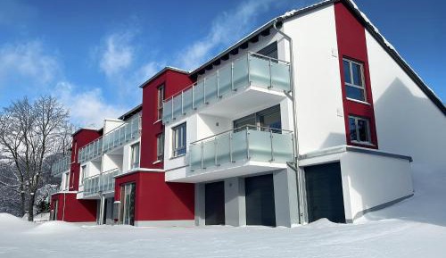 Three-Bedroom Apartment with Balcony