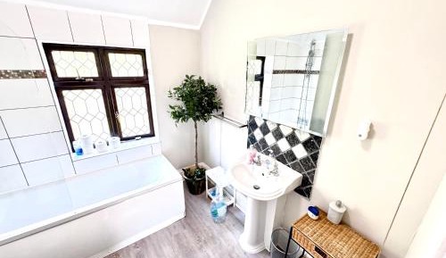 Double Room with Shared Bathroom