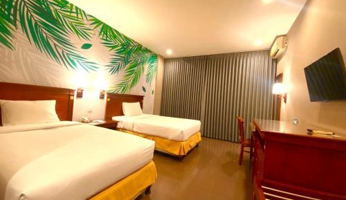 Deluxe Double or Twin Room