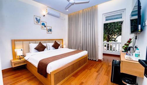 Superior Room with Balcony
