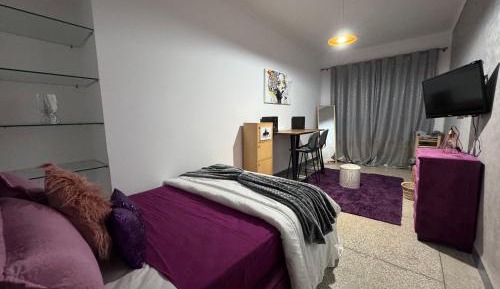 Deluxe Room (2 Adults + 1 Child)