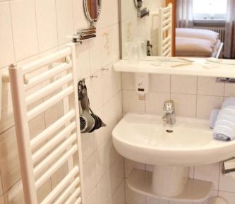 Double Room with Separate Bedroom (2 - 3 Adults)