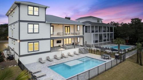 Six-Bedroom Holiday Home