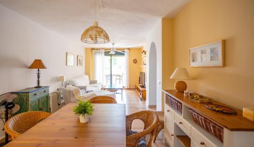 Deluxe Two-Bedroom Apartment with Garden View