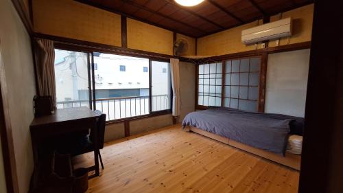 Twin Room with Shared Bathroom