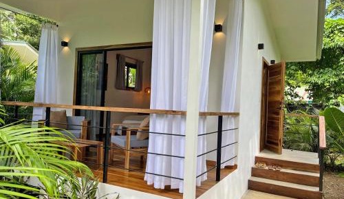 Luxury Bungalow With AC