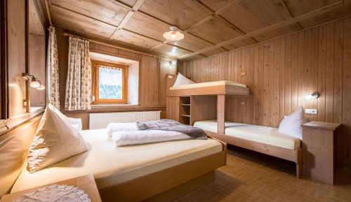 Quadruple Room with Mountain View