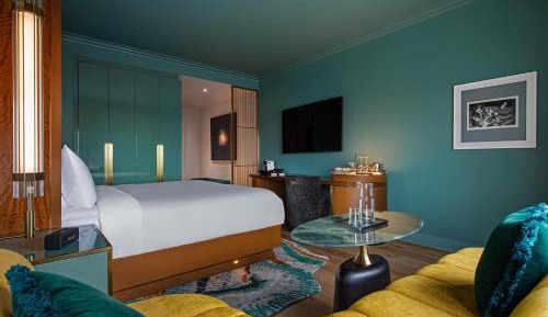 Premier King Room