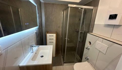 One-Bedroom Apartment with Garden