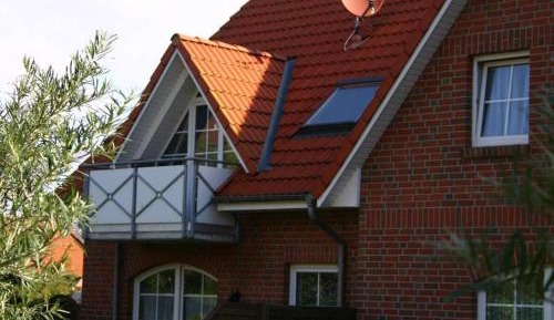 Two-Bedroom House Boat