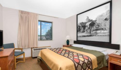 King Room - Second Floor/Non-Smoking