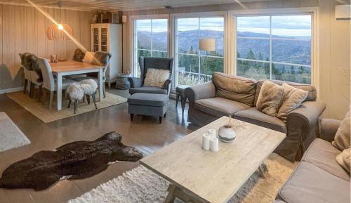 Four-Bedroom Holiday Home