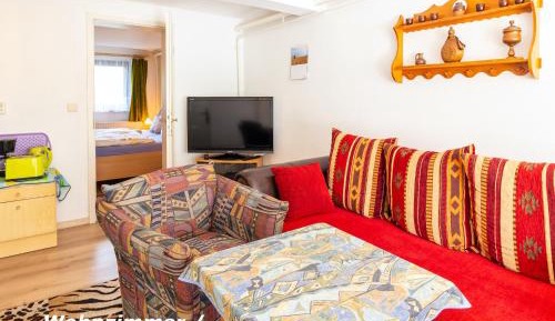 One-Bedroom Apartment with Shower