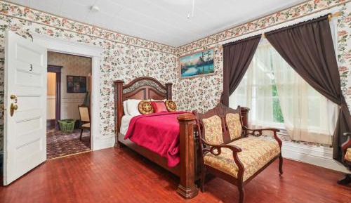 Five-Bedroom House
