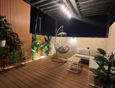 Apartment with City View