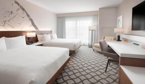 Queen Room with Two Queen Beds - High Floor