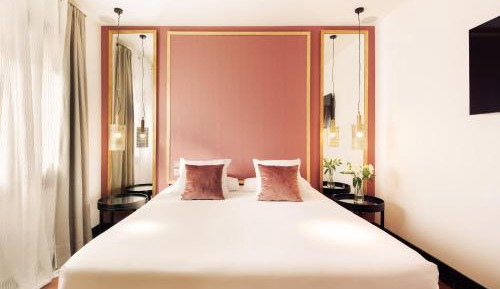 Deluxe Double Room with Shower