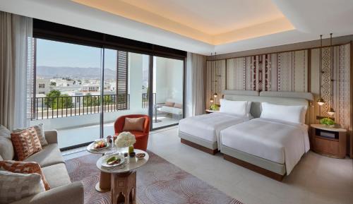 Deluxe Sea View Twin Room