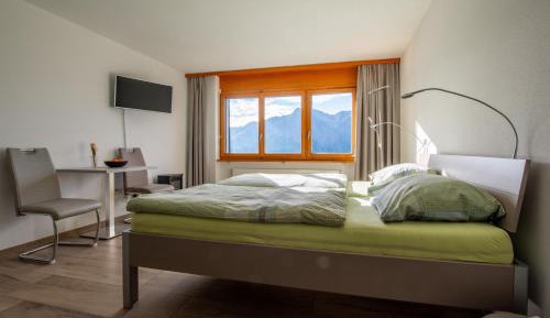 Studio with Mountain View - 8