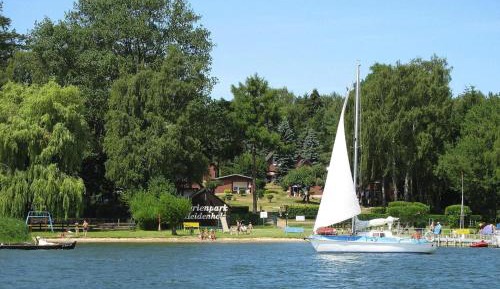 One-Bedroom Holiday Home