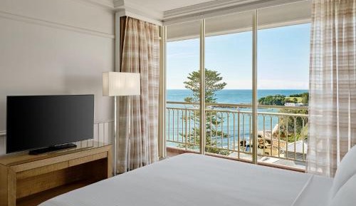 Presidential Suite with Club Access