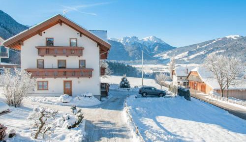 One-Bedroom Apartment with Balcony