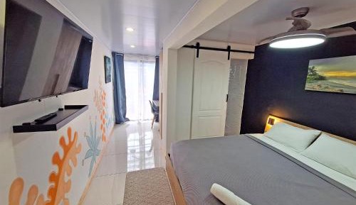 Suite with Garden View