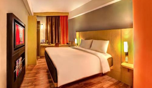 Standard Double Room with Mountain View