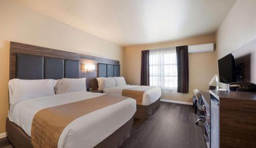 Queen Room with Two Queen Beds