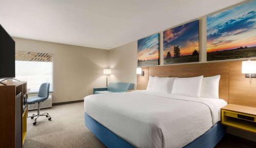 King Room - Non-Smoking