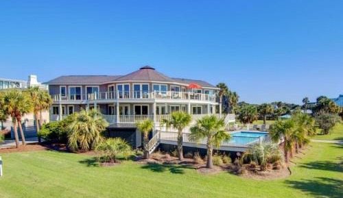 Seven-Bedroom House